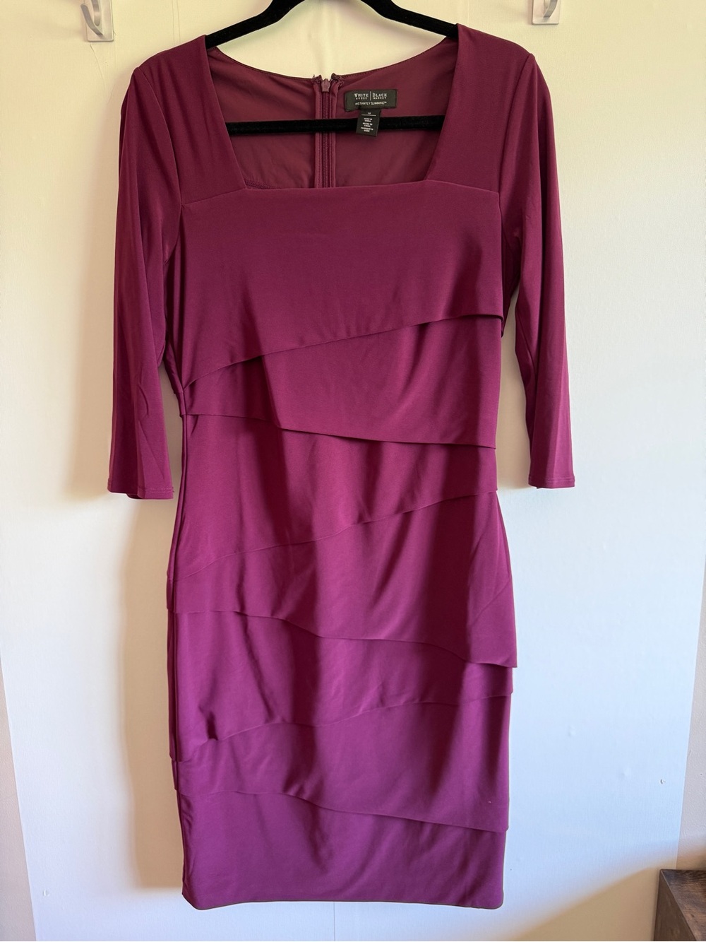 White House Black Market Instantly Slimming Wine Sheath Dress Size 12 Career